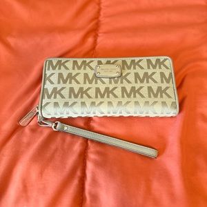 Michael Kors wallet